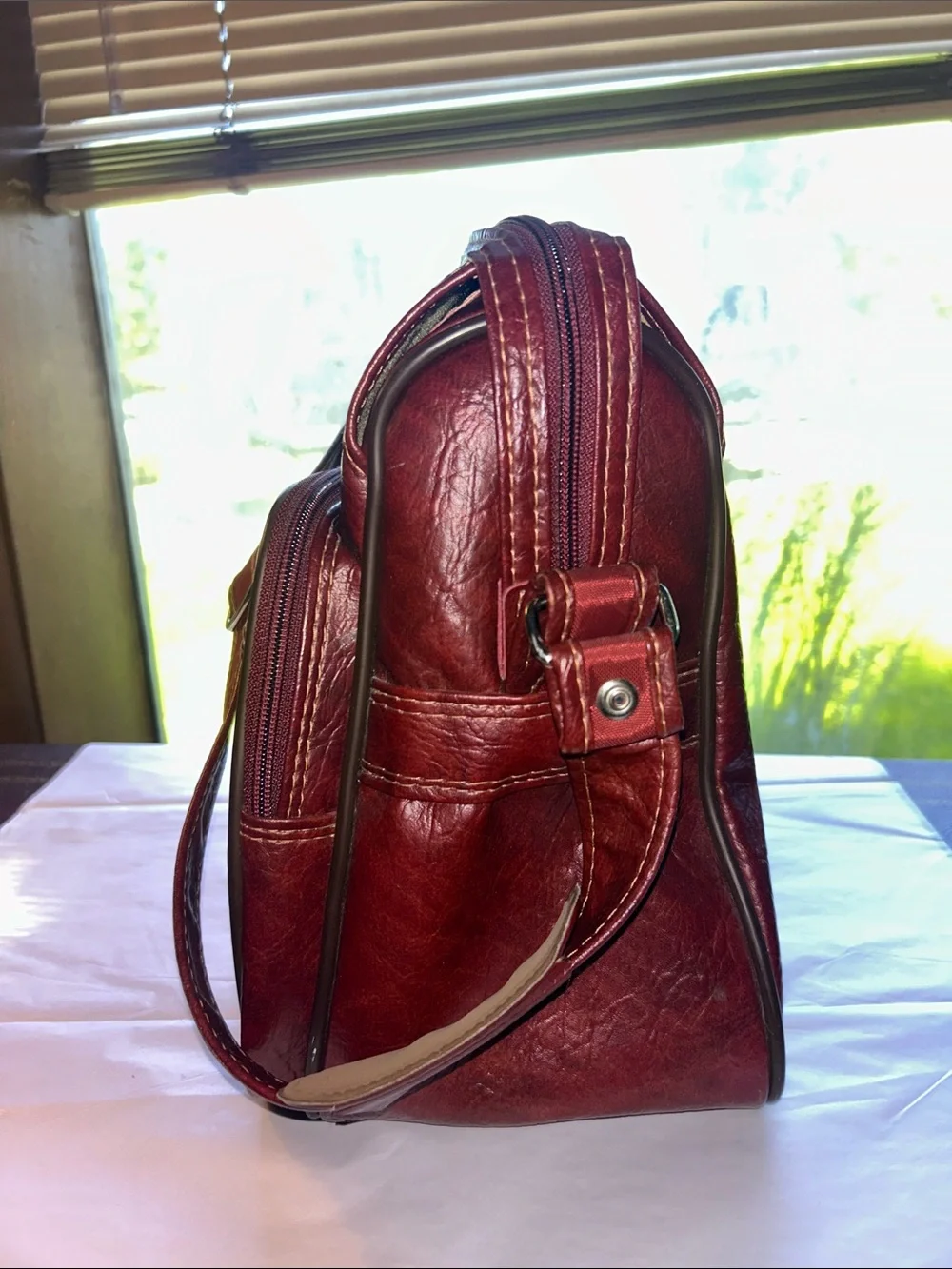 Samsonite Silhouette II Unisex Burgundy Carry On Bag